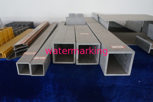 Pultrusion de Glasvezelbuizenstelsel 100*100*8mm van de Fiberglasgrp Vierkant Buis